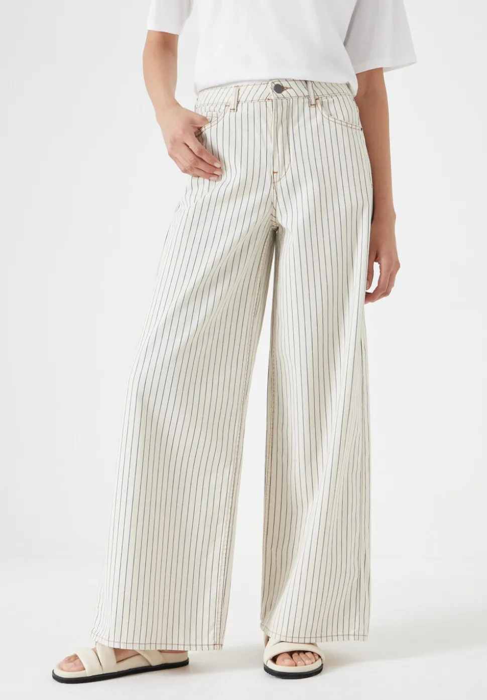 Nessa Wide Leg Jeans