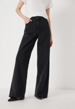 Nessa Wide Leg Jeans