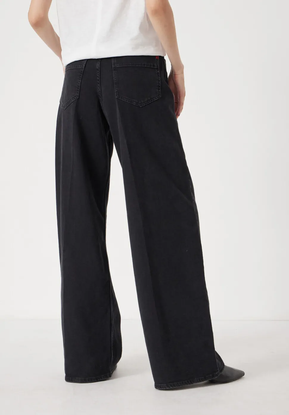 Nessa Wide Leg Jeans