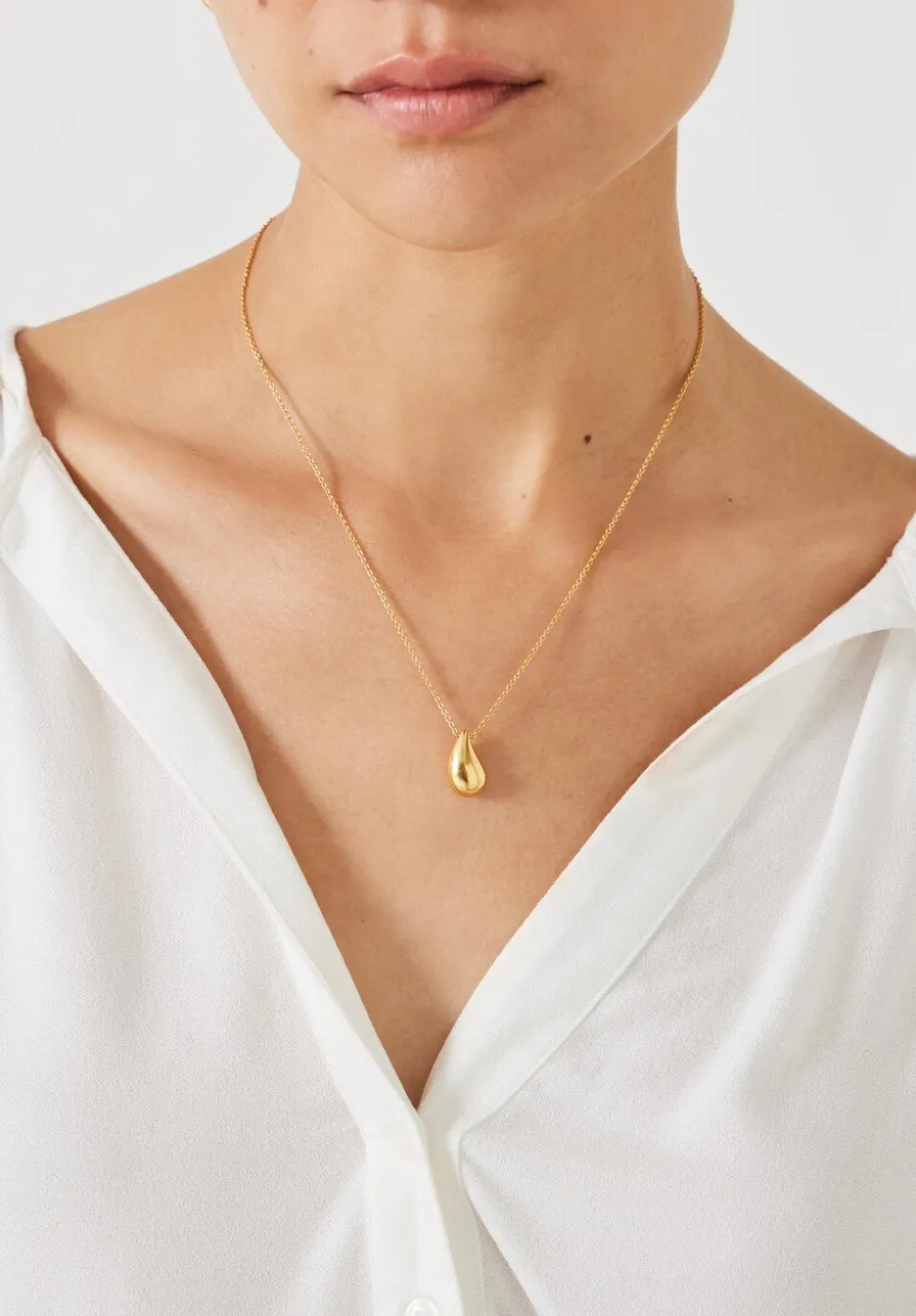 Parker Chunky Teardrop Pendant Necklace