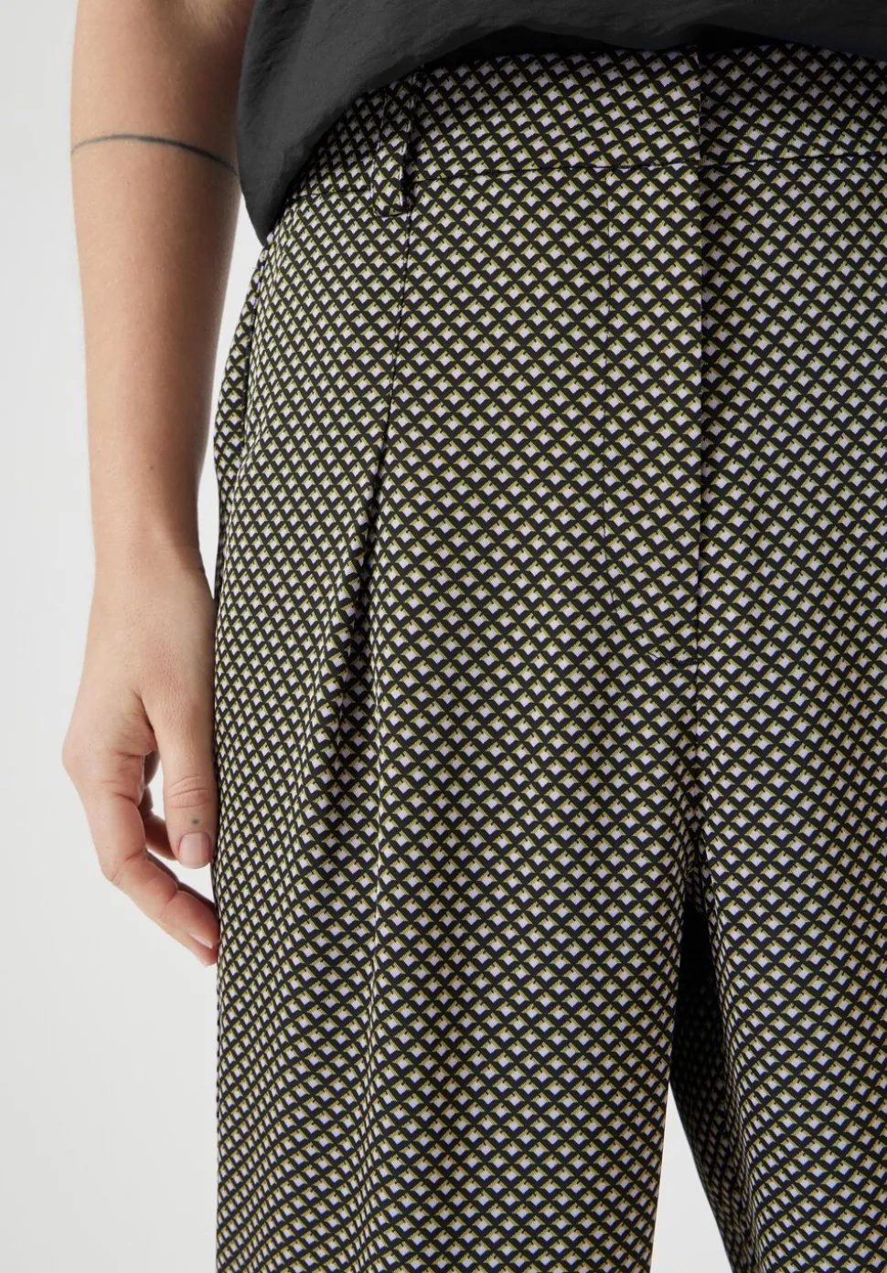 Printed Tapered Trousers