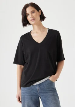 Reece V Neck Drapey T-Shirt