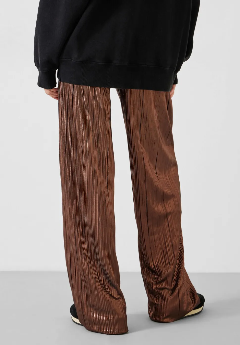 Reva Pleated Wide-Leg Trousers