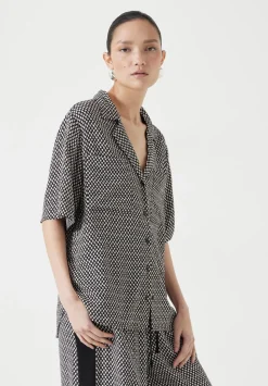 Revere Collar Short Sleeve Shirt