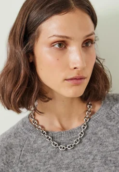 Rima Chain Necklace