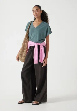 Rosalia Linen Blend V Neck T-Shirt