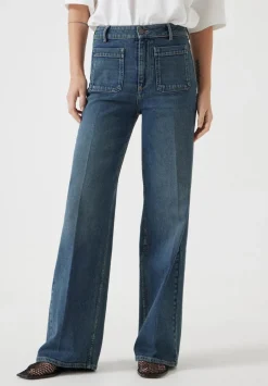 Rowan Flared Jeans