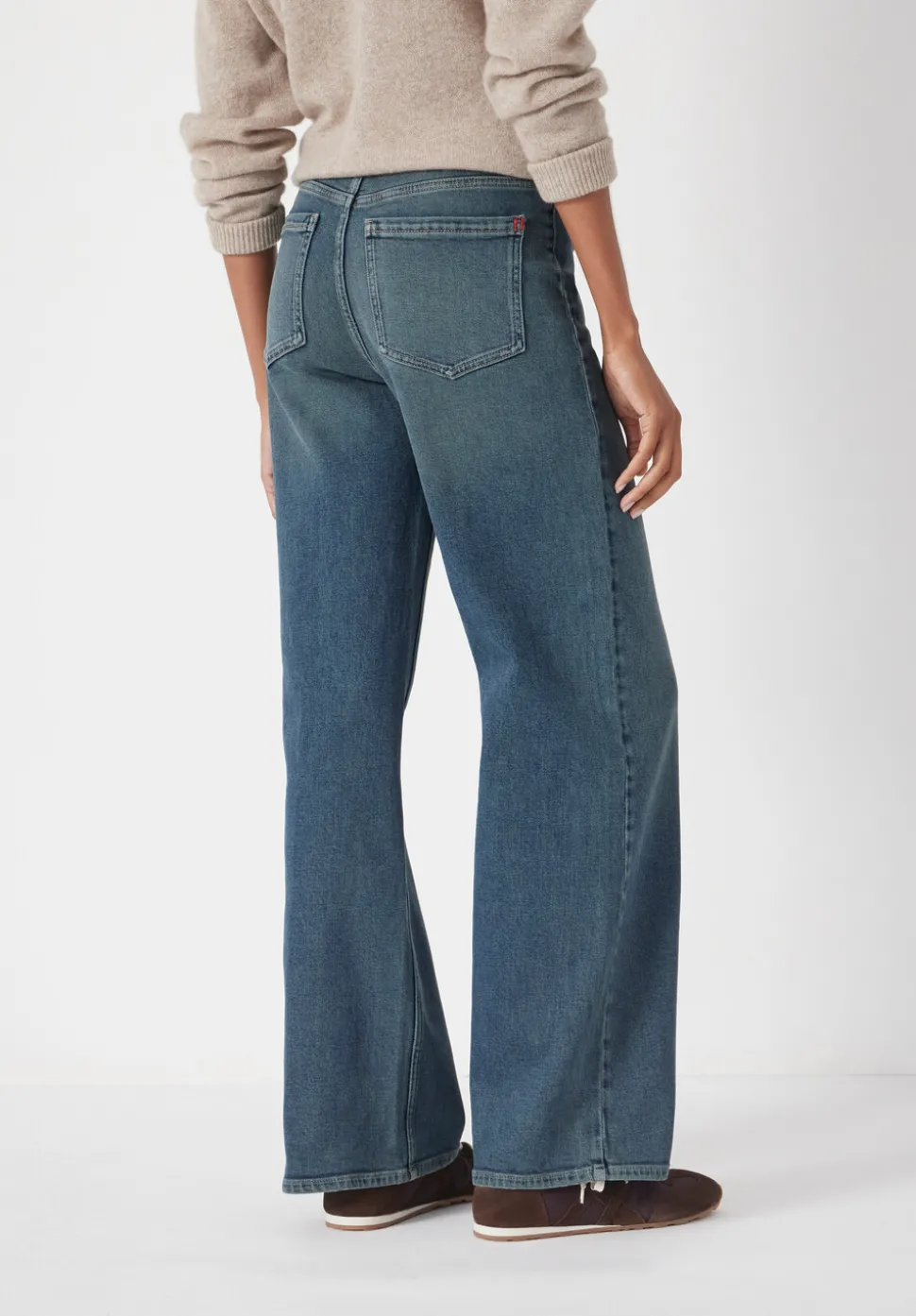 Rowan Welt Pocket Flared Jeans