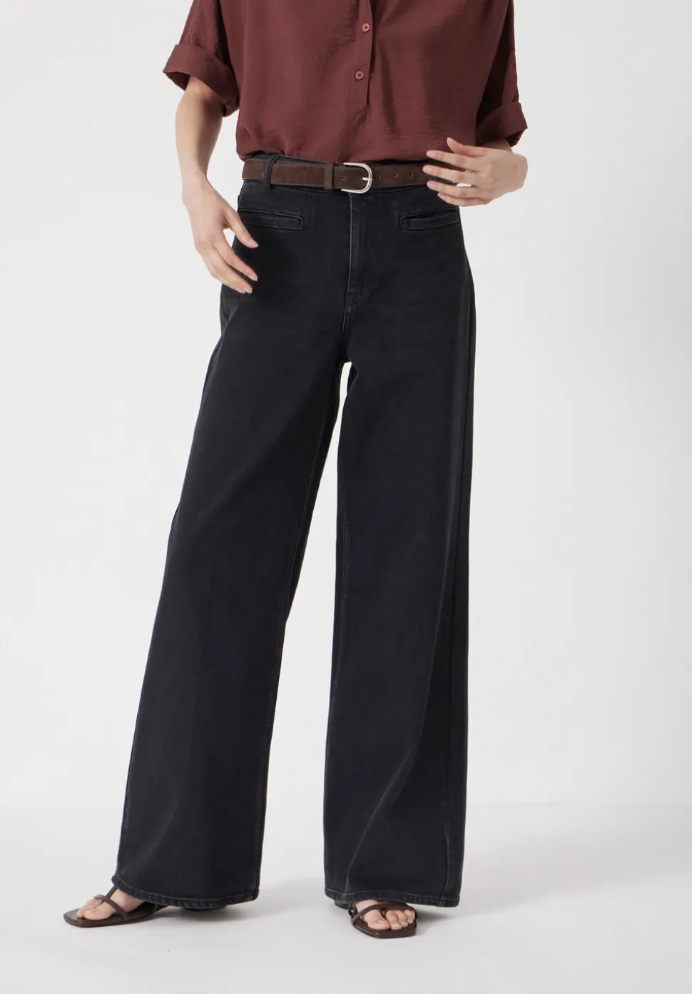 Rowan Welt Pocket Flared Jeans