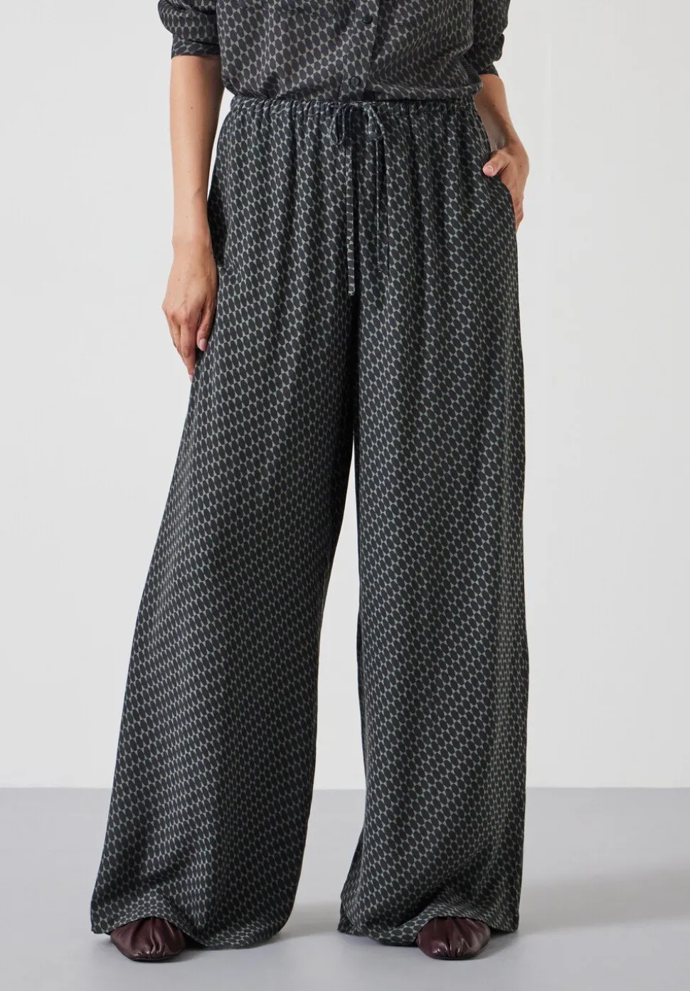 Sandra Printed Trouser