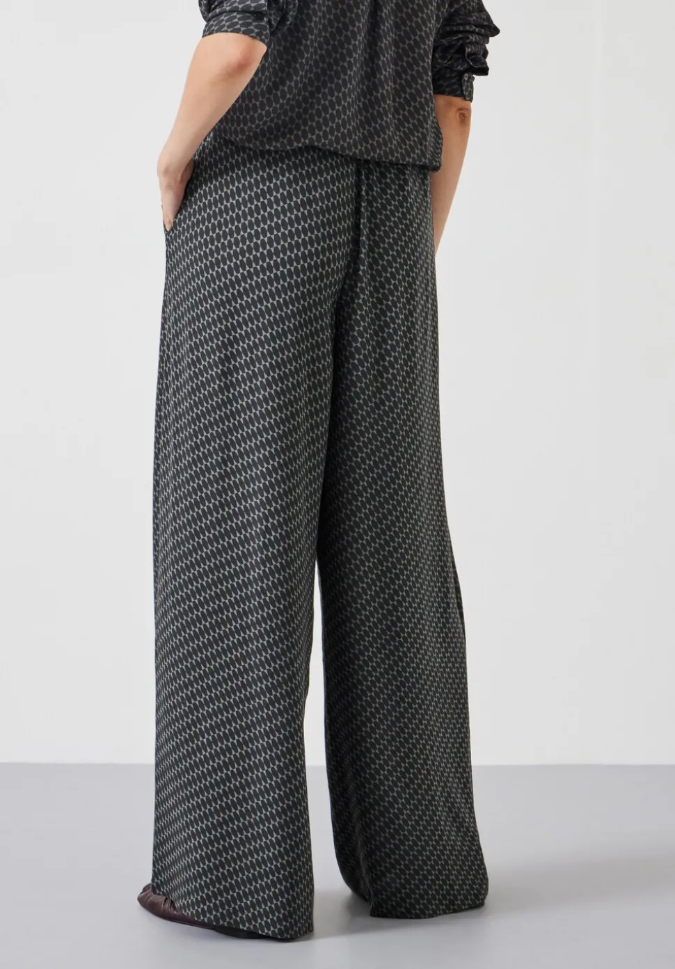 Sandra Printed Trouser
