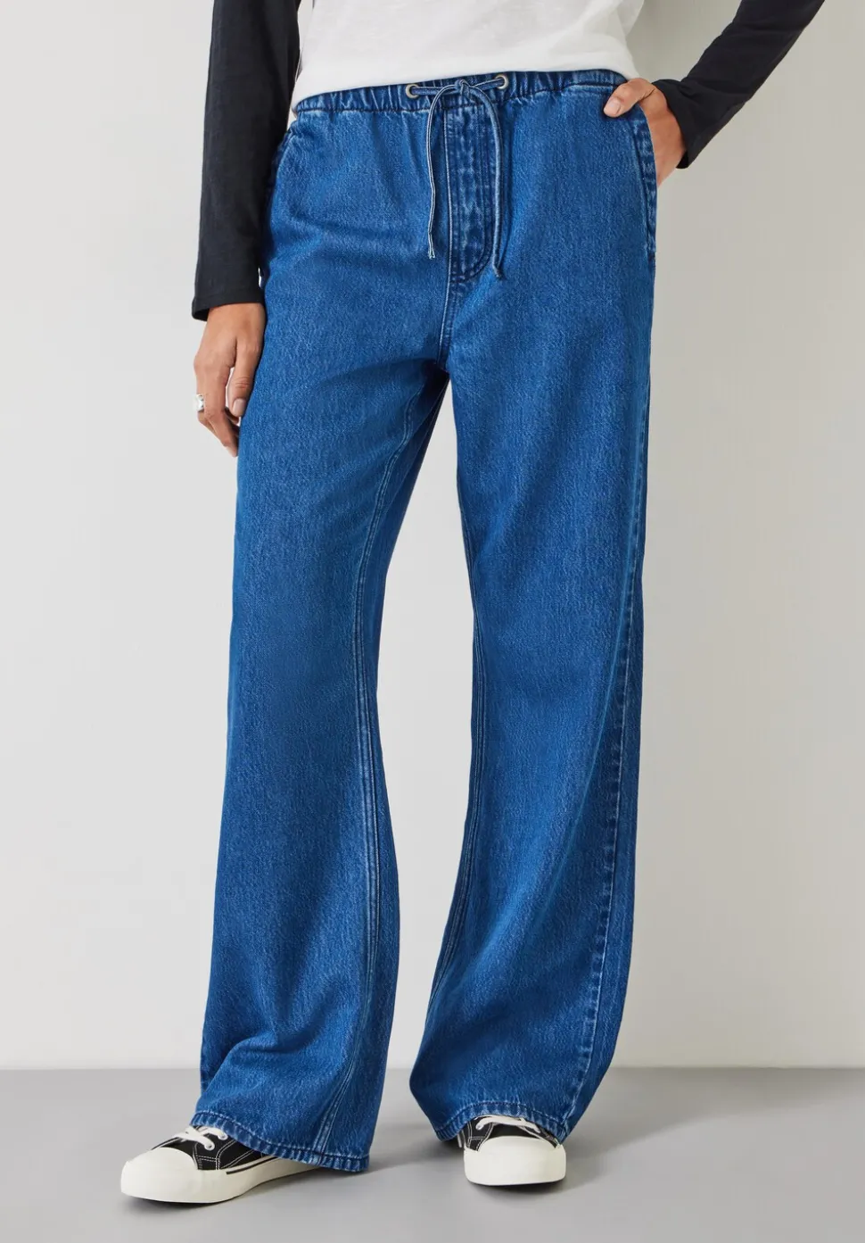 Slouchy Tie Waist Jeans