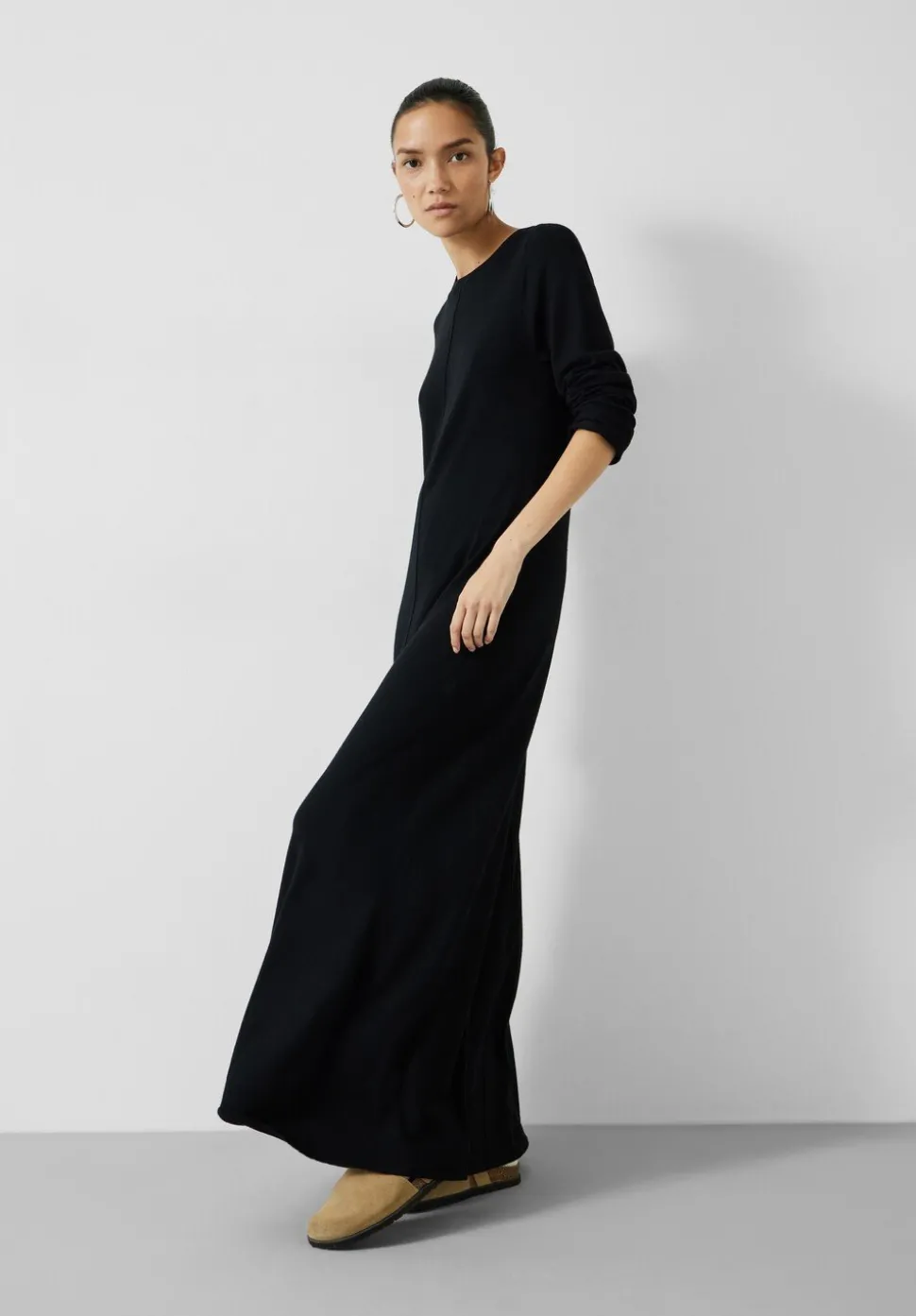 Talen Long Sleeved Knitted Maxi Dress