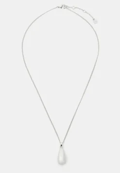 Teardrop Pendant Chain Necklace